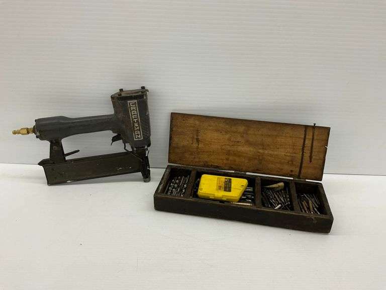 Craftsman Pneumatic Finishing Nailer with Drill Bit Set in Wooden Box image