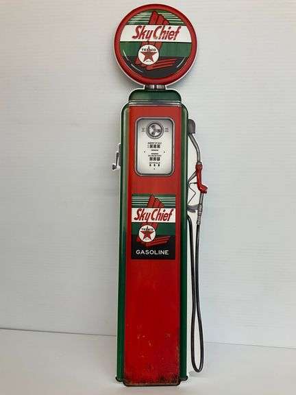 Texaco Sky Chief Gas Pump Replica Wall Decor image