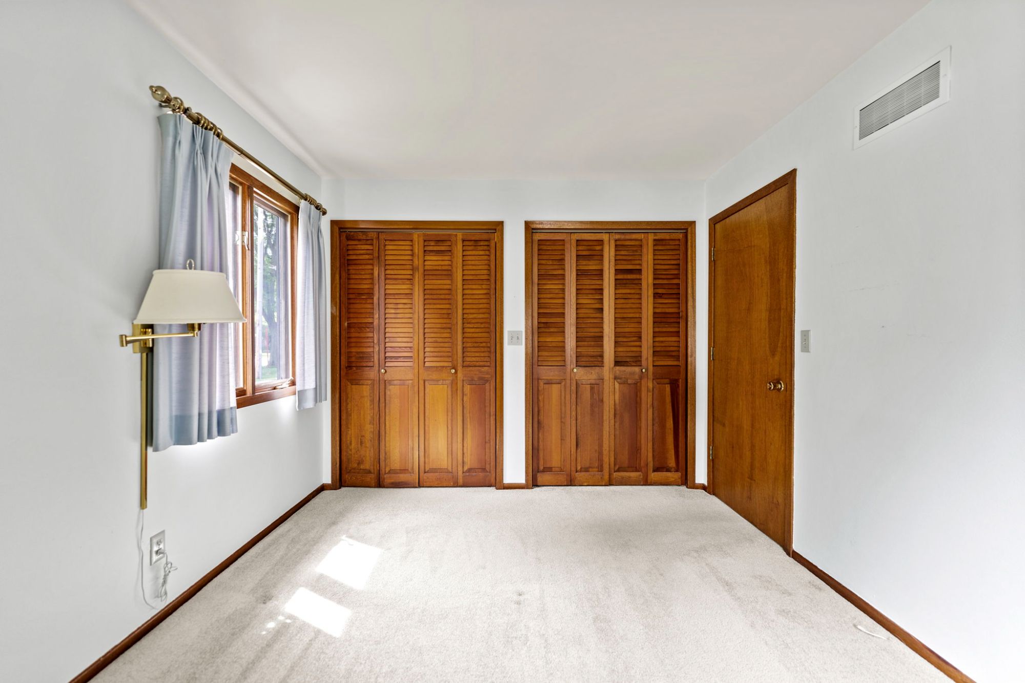 Lot image 8