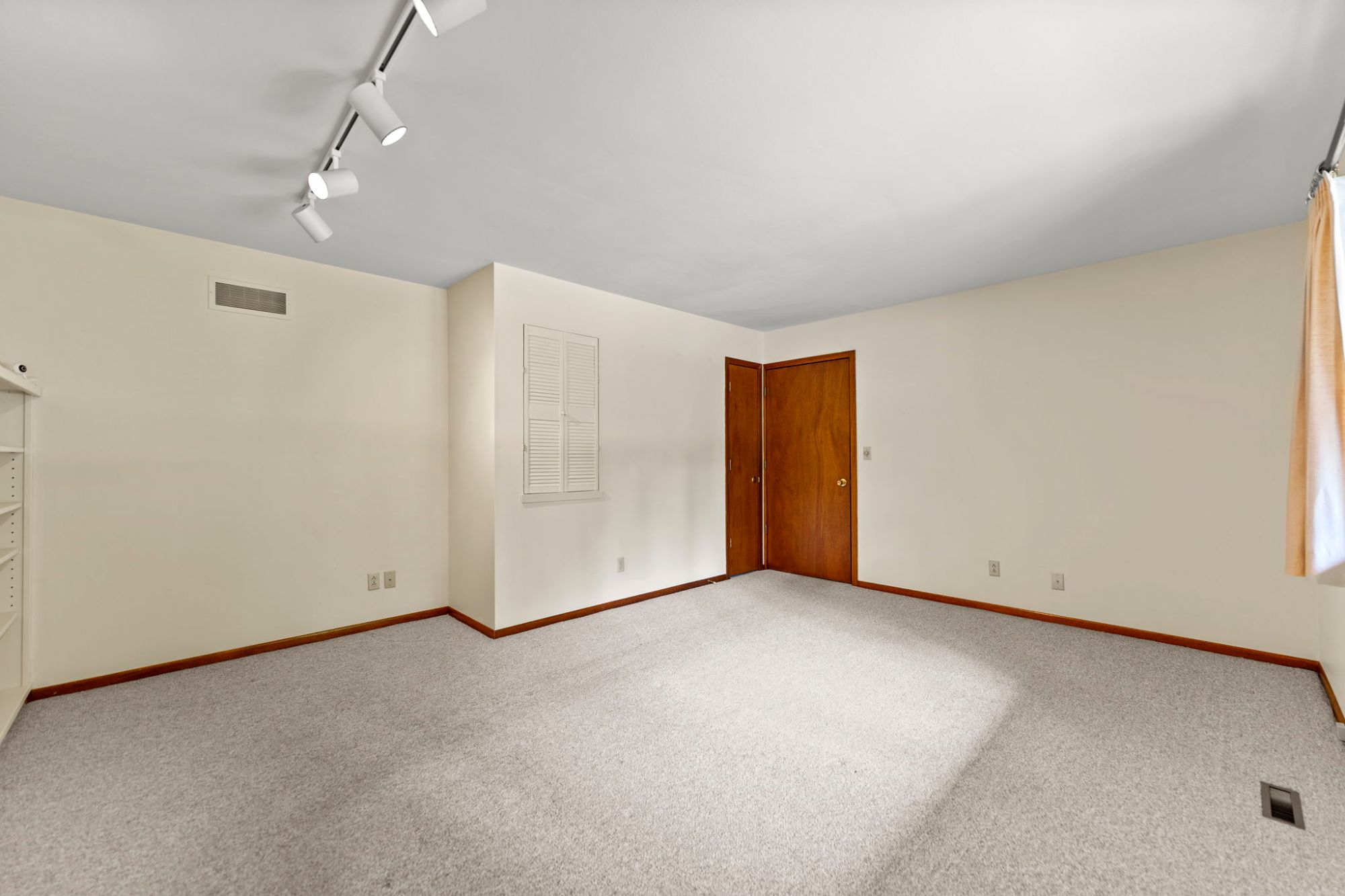 Lot image 6