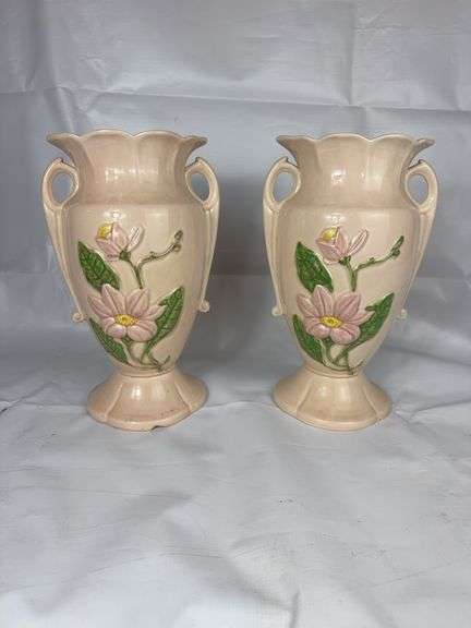 Hull pink vases.