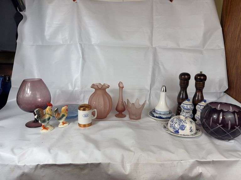 Salt & pepper shakers, pink Fenton, misc dishware