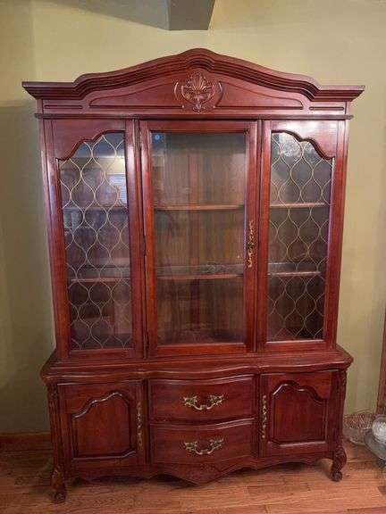 Bassett China cabinet