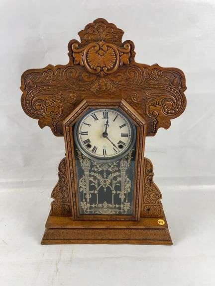 The E. Ingraham Company mantle clock image