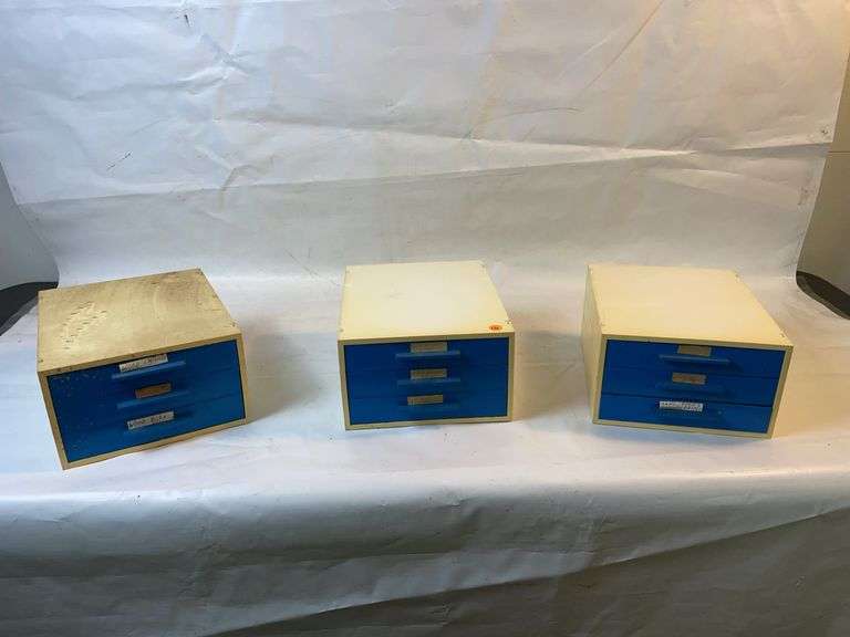 3 drawer organizers and contents image