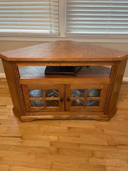 Corner tv stand image