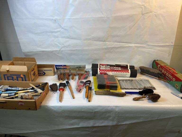 Paint brushes and tool mats image