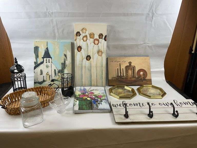 Home decor lot image