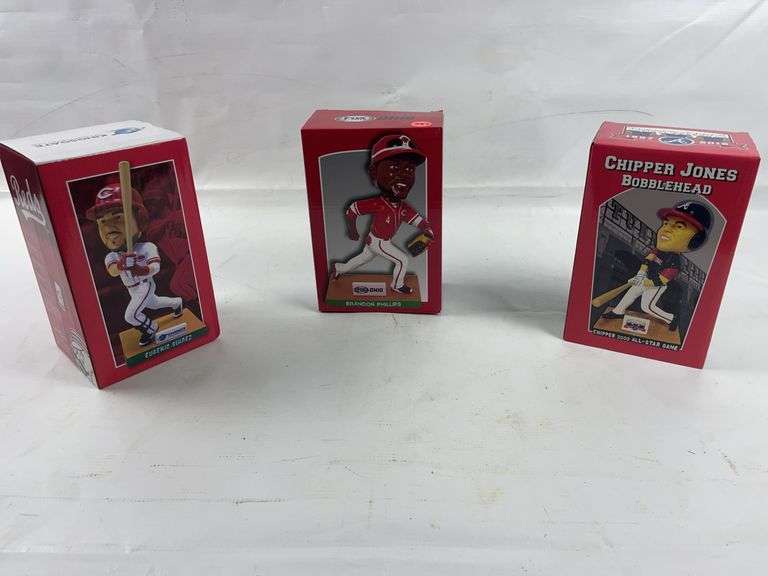 Baseball bobbleheads image