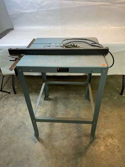 Black and decker saw table image