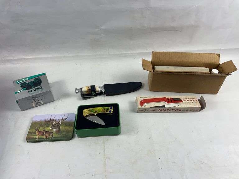 Knives and sharpeners image