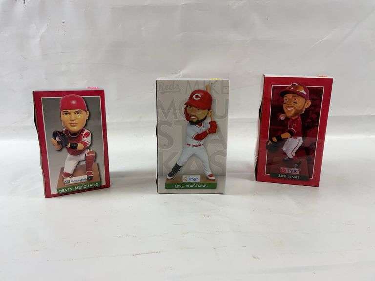 3 bobbleheads Cincinnati Reds image