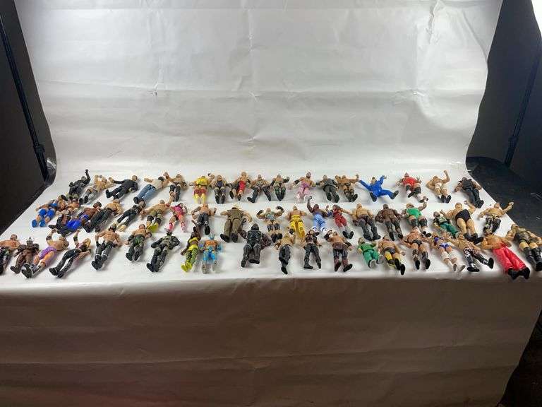 Wrestling figurines image