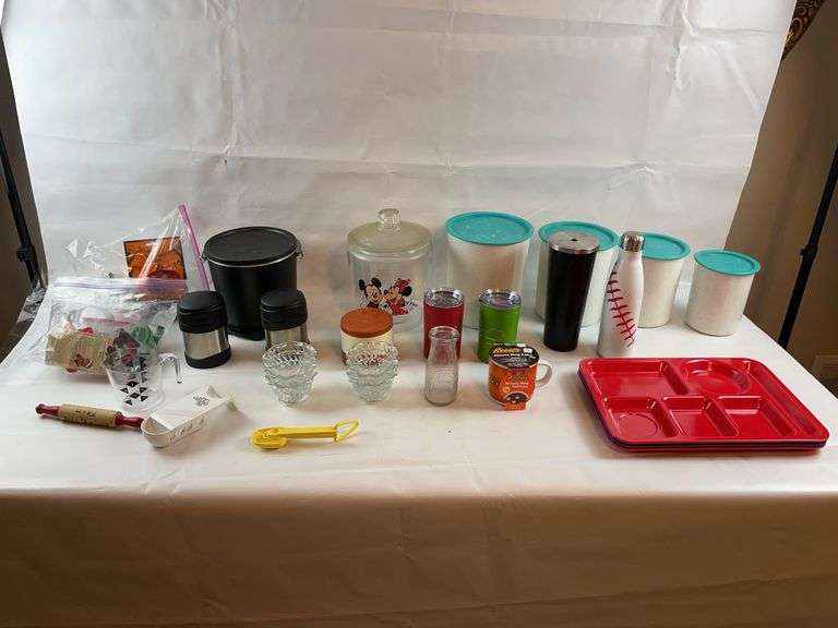 Miscellaneous kitchen image