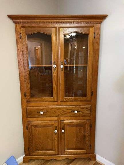 Corner cabinet image