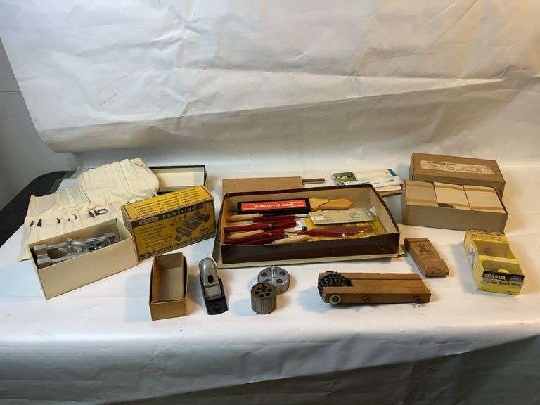 Woodworking tools image