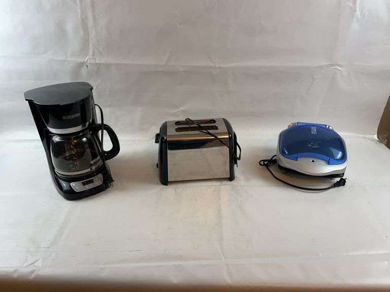 More kitchen items image