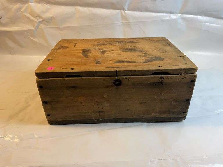 Old wooden box image