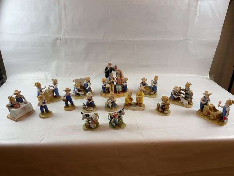 Denim days figurines image