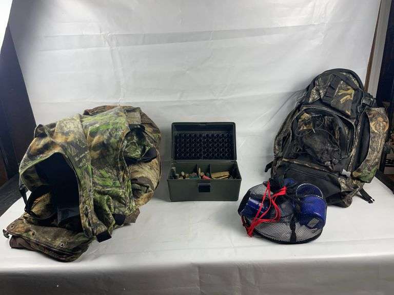 Hunting lot and tub image