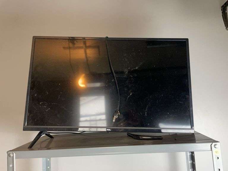 2 tvs image