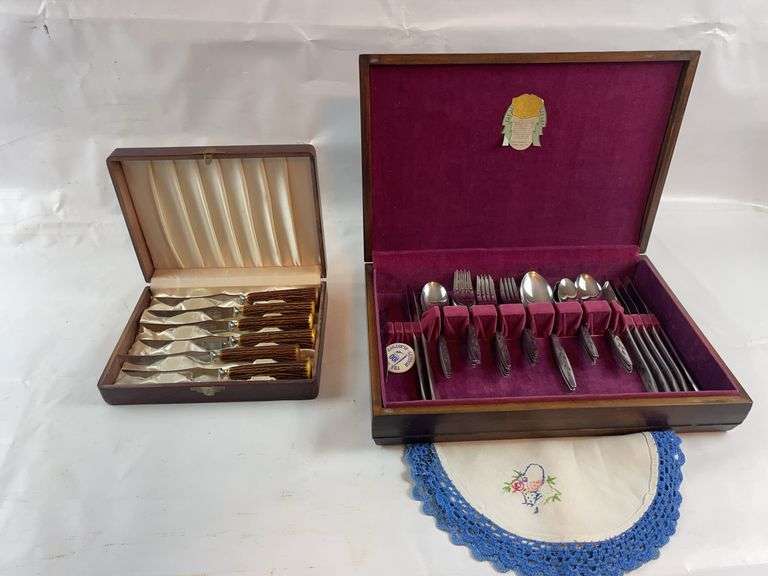 Silverware and knives image