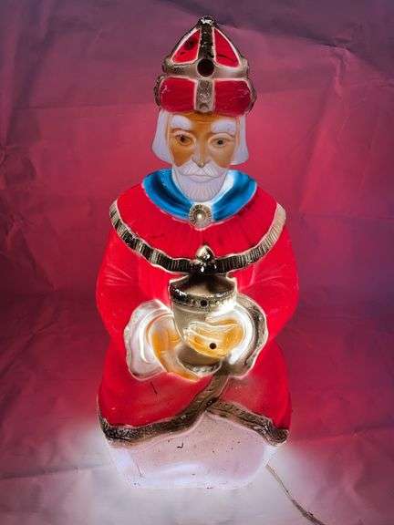 Kneeling Wise Man Blow Mold image