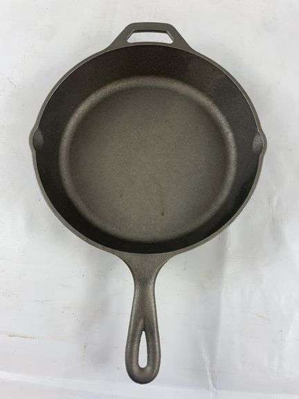Brand new Lodge cast iron skillet image