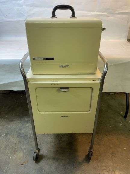 Mid 20th century ultrasound therapy machine and table image