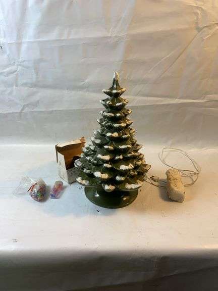 Vintage ceramic tree image