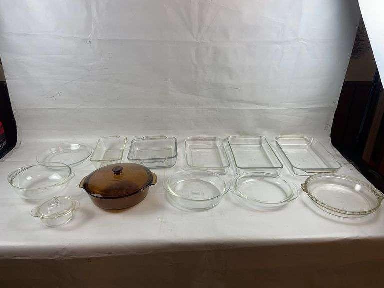 Glass bakeware image