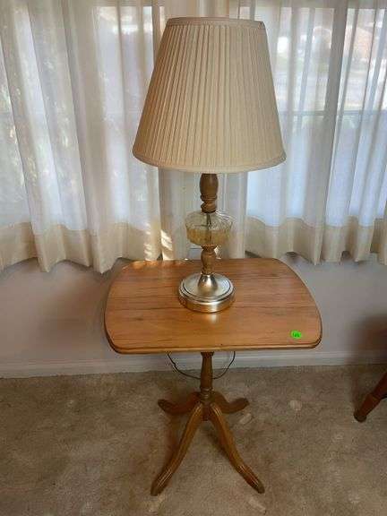 Small table and lamp image