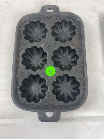 Cast iron muffin pans image