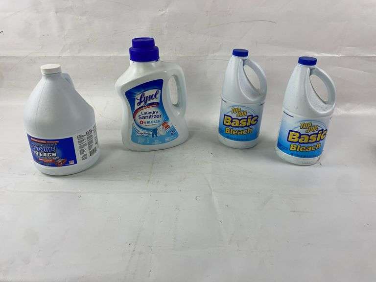 Bleach and laundry detergent image