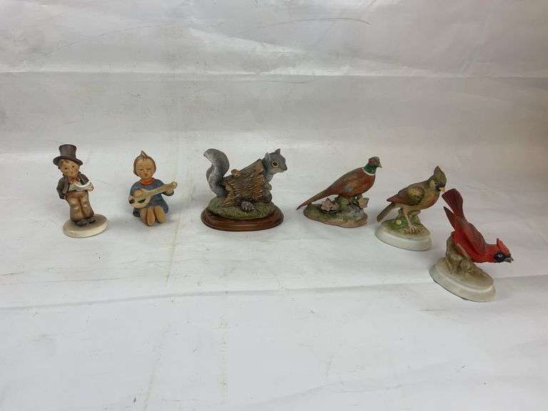 Home decor figurines image