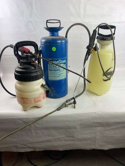 3 handheld sprayers image