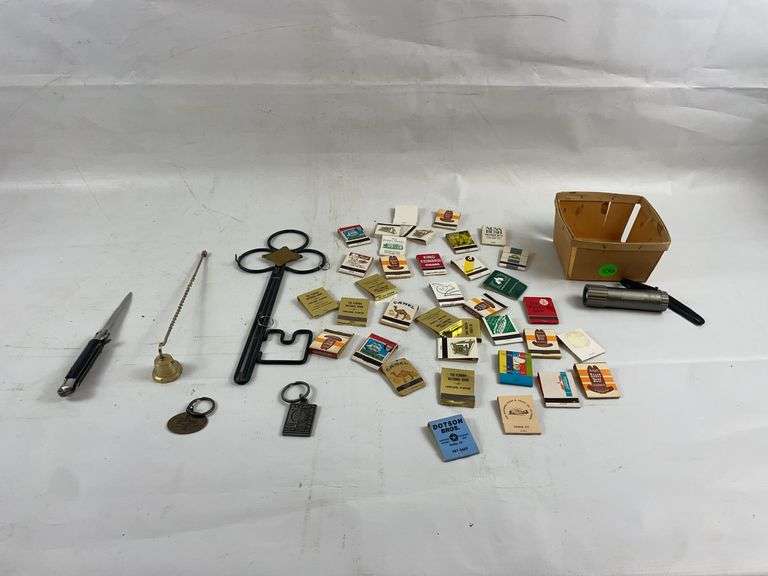 Matches, switchblade and more image