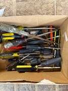 Screw drivers