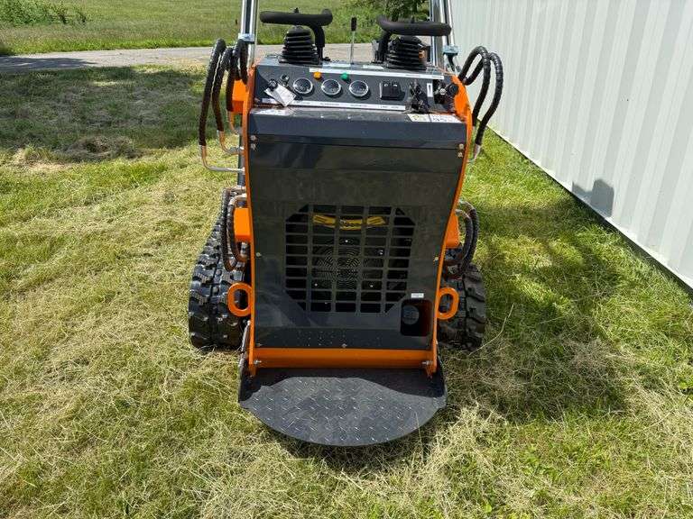 LandHero LDH-T460XX Mini Skid steer