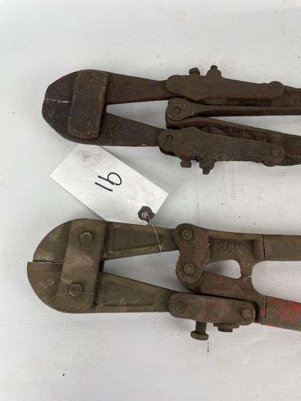 Bolt cutters