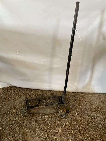 Floor Jack image