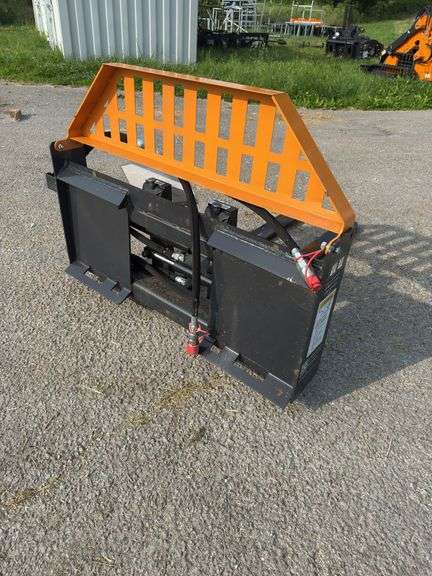 Wolverine Hydraulic adjustable Pallet forks