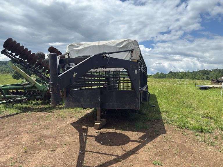 24ft cattle trailer