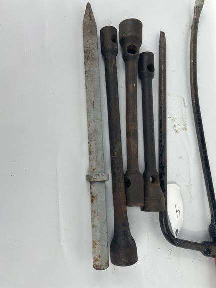 Mixed lug wrenches, breaker bit, prybar