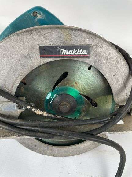 Manita skilsaw
