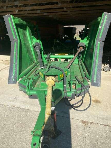 John Deere 1517