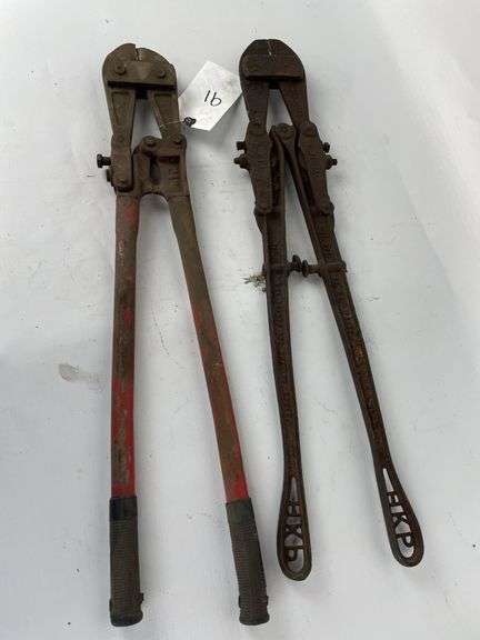 Bolt cutters