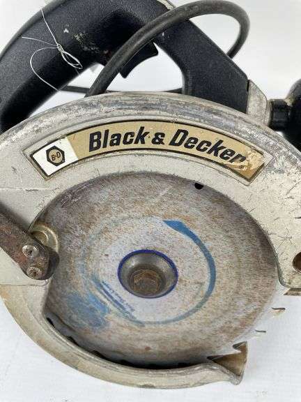 Black and decker skil saw