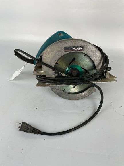 Manita skilsaw