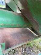 John Deere 1210A grain cart